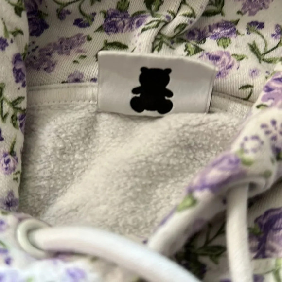 Teddy Fresh sz M purple and white floral pullover hoodie with kangaroo pocket - Picture 7 of 9